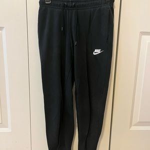 women’s nike sweatpants
